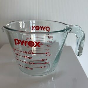 PYREX Glass Measuring Cup